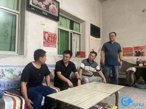 省水文中心主任赴北沿渠村进行乡村振兴工作调研 (1).jpg